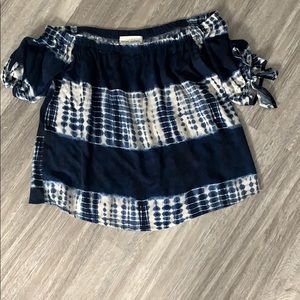 Off the shoulder tie due top